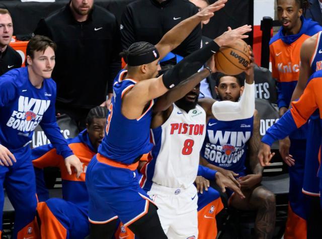 开云体育-明目张胆？尼克斯连续两年季后赛被裁判“保送”胜利