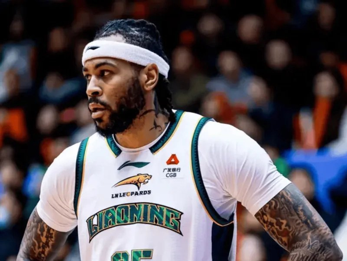 胜四川发布会！乌戈与莫兰德强调打快，点出做好防守与保护篮板！|辽宁|篮球|张陈治锋|杨鸣|内线_新浪体育_新浪新闻