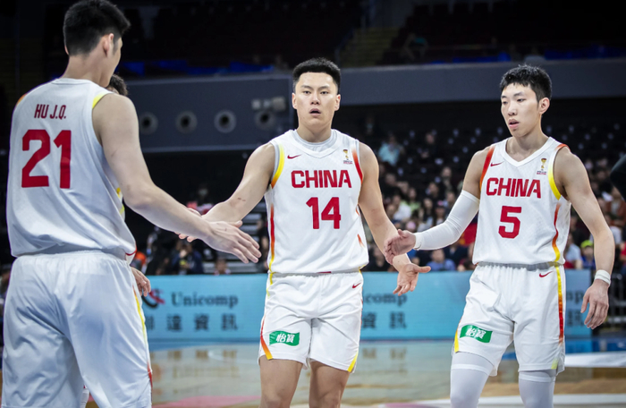 开云官方-给机会就敢打！砍9分11板+在场狂赢21分，你成功保住了国家队位置|李弘权|中国男篮|郭士强|世预赛|赵继伟_新浪体育_新浪新闻