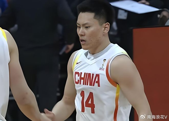 体育平台-有情有义！上海队特地给李弘权放长假，让其享受“奶爸”时光|中国男篮|上海男篮|世预赛|郭振明|郭士强_新浪体育_新浪新闻